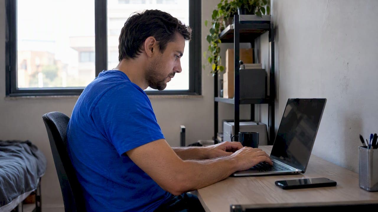 How to Start a Web Hosting Business in the US: 2026 Guide